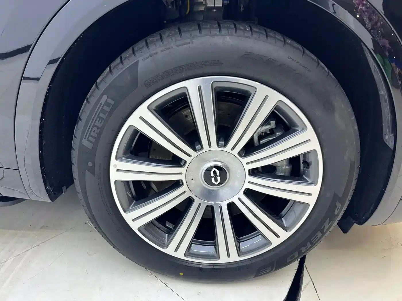 Wenjie M8 2025 Extended Range Max+ Version (53.4kWh, 6-seater, 192-line LiDAR) — миниатюра 6