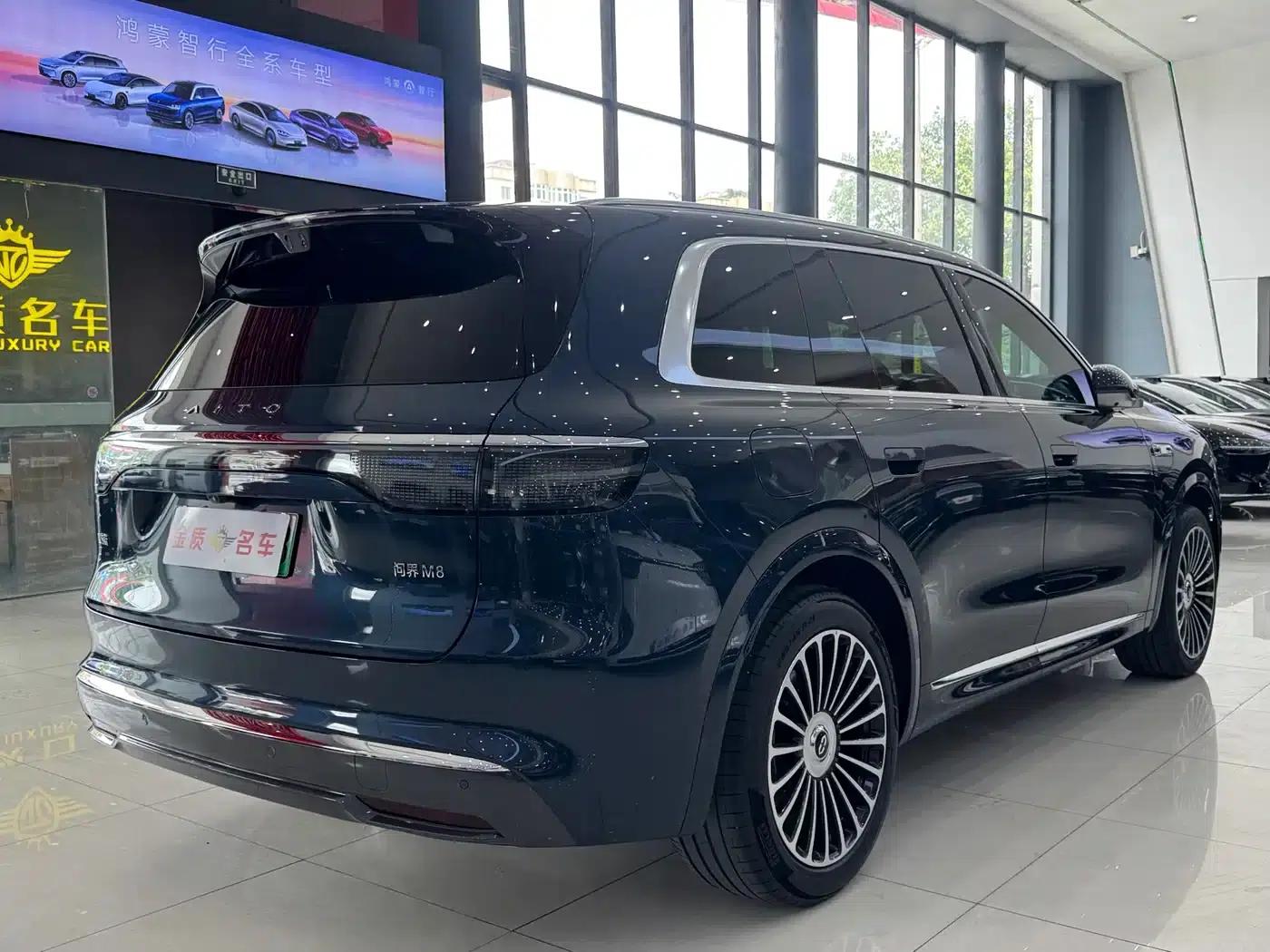 Wenjie M8 2025 Range Extended Max+ Version 53.4kWh 5-Seat Version (192-line LiDAR) — миниатюра 16