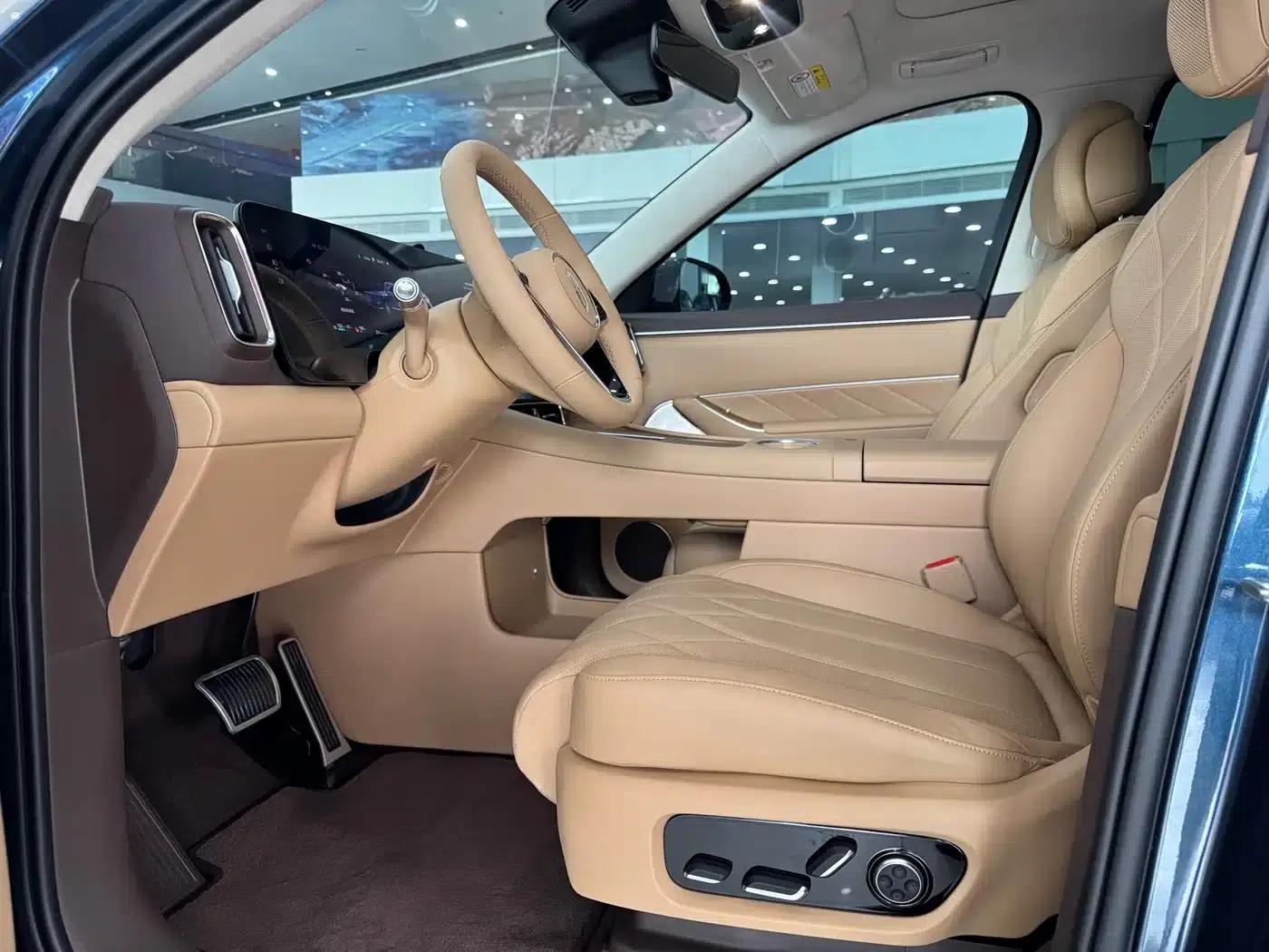 Wenjie M8 2025 Range Extended Max+ Version 53.4kWh 5-Seat Version (192-line LiDAR) — миниатюра 6
