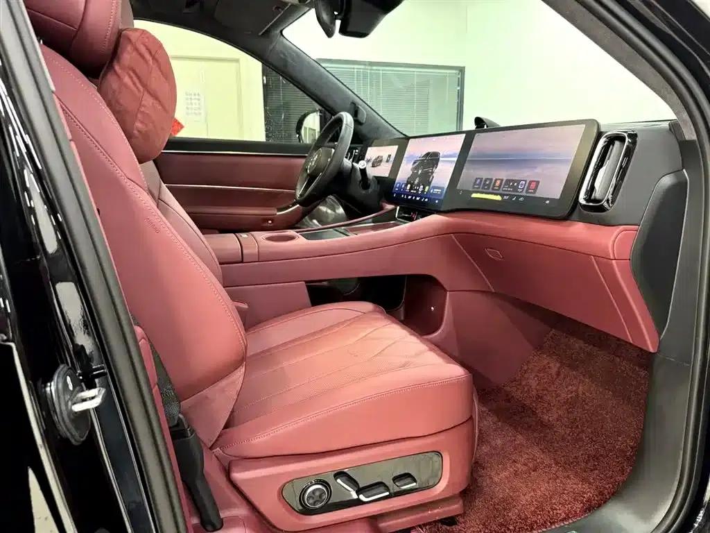 Wenjie M8 2025 Range Extended Max+ Version 53.4kWh 5-Seat Version (192-line LiDAR) — миниатюра 12
