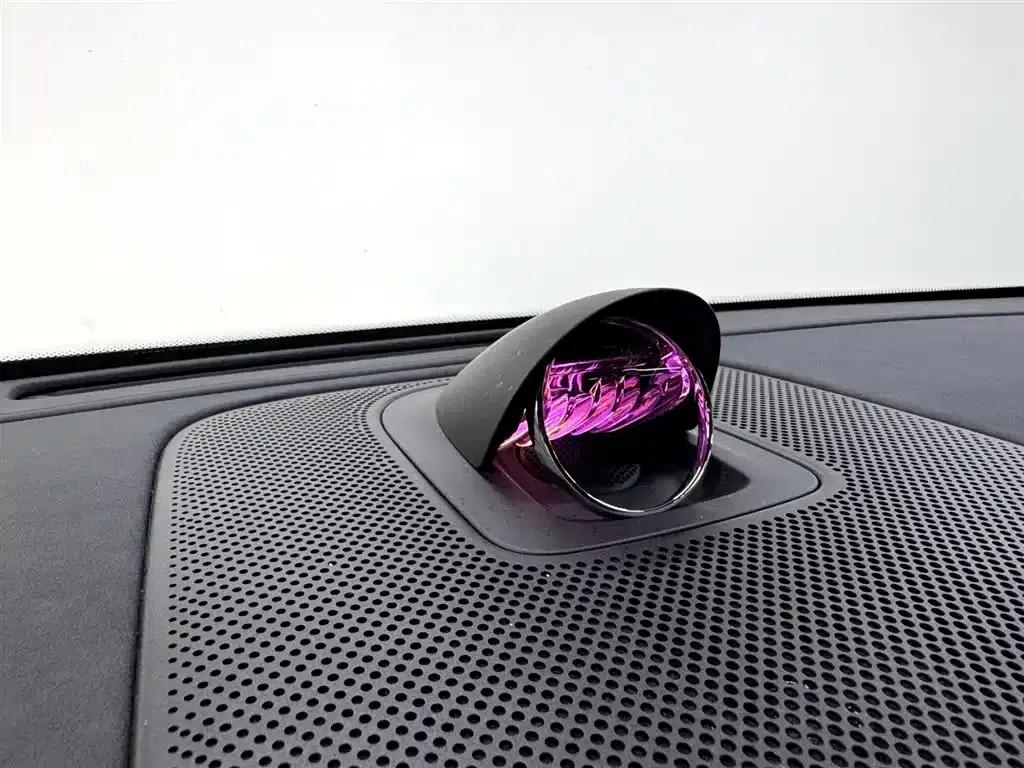 Wenjie M8 2025 Range Extended Max+ Version 53.4kWh 5-Seat Version (192-line LiDAR) — миниатюра 16