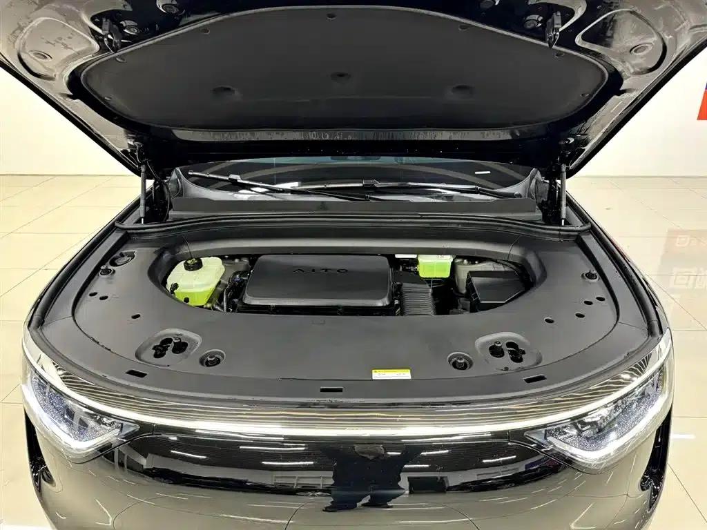 Wenjie M8 2025 Range Extended Max+ Version 53.4kWh 5-Seat Version (192-line LiDAR) — миниатюра 29