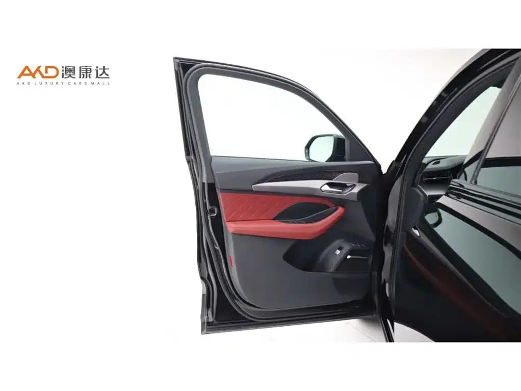 Audi Q6/2.0T/2024/45TFSI quattro Black Knight Edition 6-seater — миниатюра 11