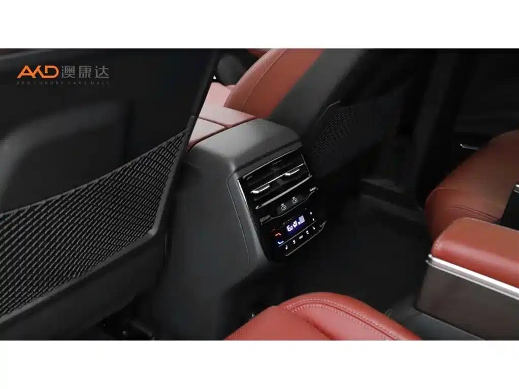 Audi Q6/2.0T/2024/45 TFSI quattro Black Knight Edition 7-seater — миниатюра 10
