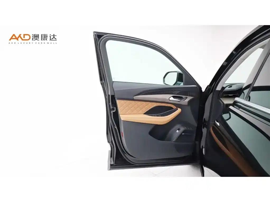 Audi Q6/2.0T/2024/45TFSI quattro Qiyun Edition Yulin Package 6-seater — миниатюра 11