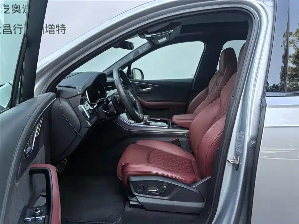 Audi SQ7 2024 4.0 TFSI — миниатюра 11