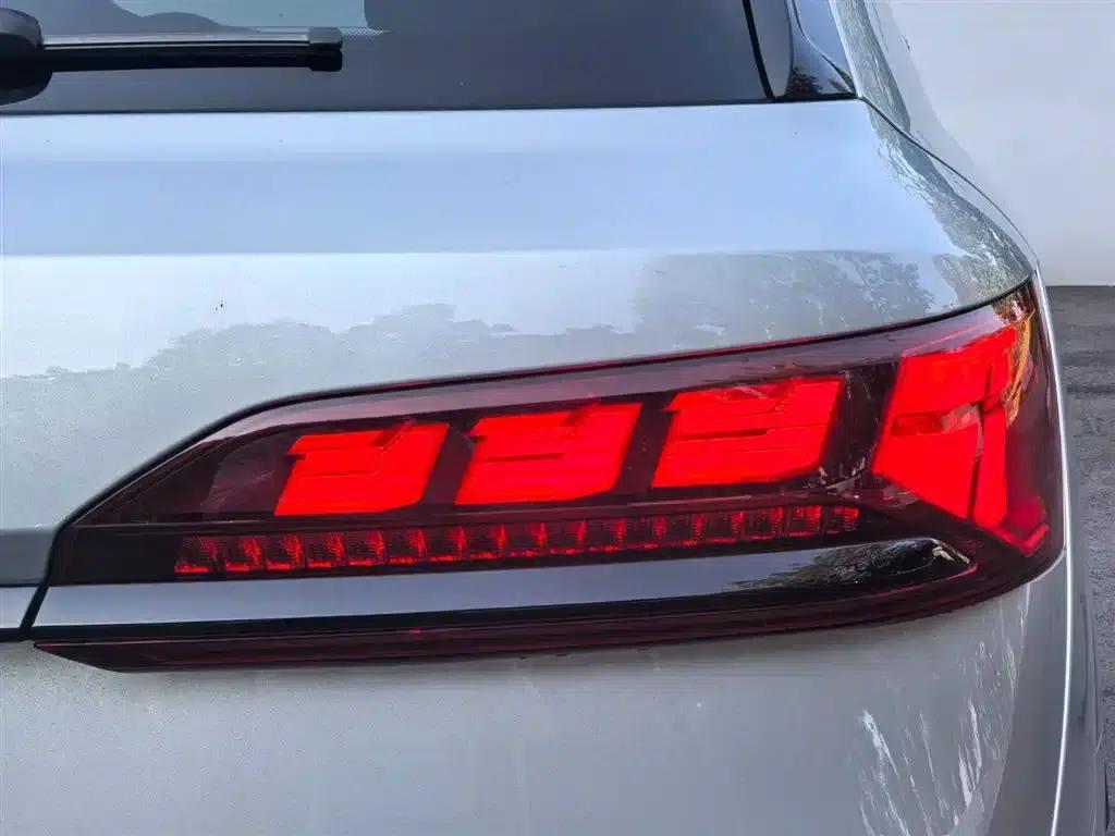 Audi SQ7 2024 4.0 TFSI — миниатюра 20