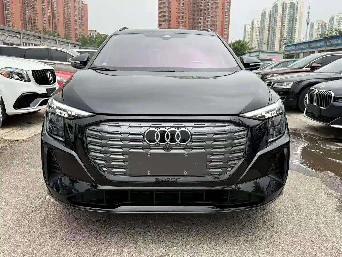 Audi Q5 e-tron 2022 50 e-tron quattro Glory Edition Mech Suit — миниатюра 2