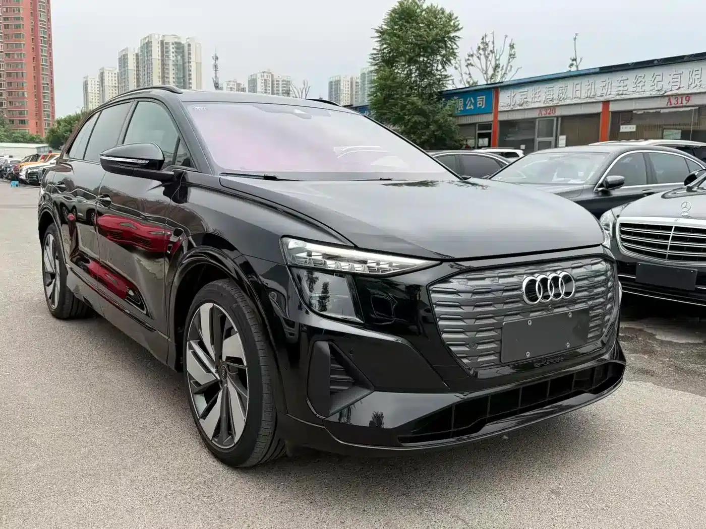 Audi Q5 e-tron 2022 50 e-tron quattro Glory Edition Mech Suit — миниатюра 3