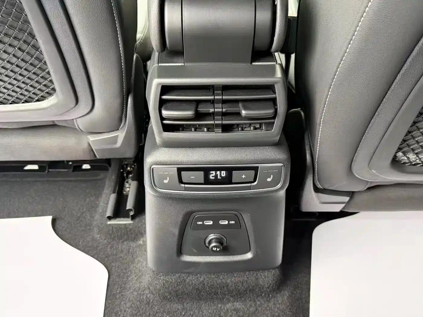 Audi Q5 e-tron 2022 50 e-tron quattro Glory Edition Mech Suit — миниатюра 9