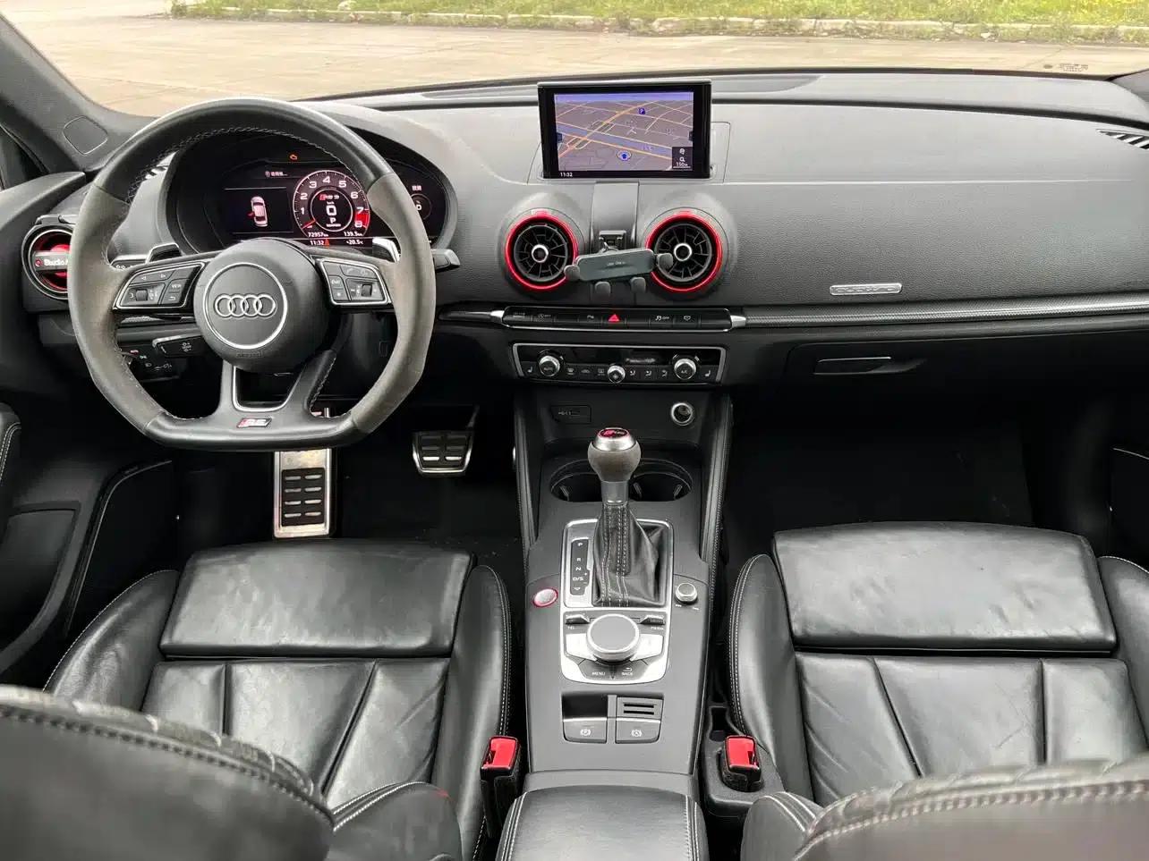 Audi RS 3 2017 RS 3 2.5T Limousine — миниатюра 7