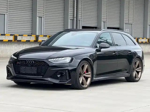 2022 Audi RS 4 RS4 Avant Obsidian Edition