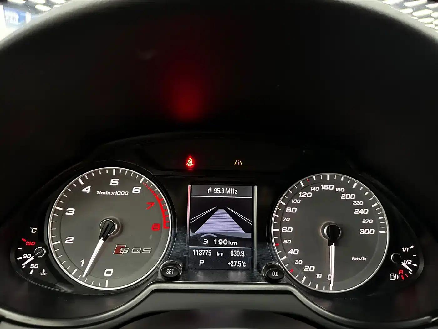 2017 Audi SQ5 3.0 TFSI quattro — миниатюра 31