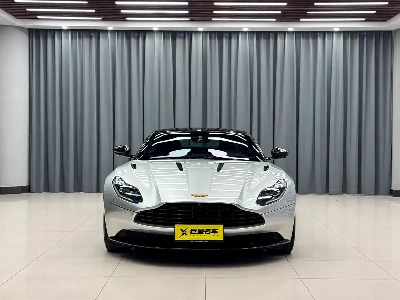 Aston Martin DB11 2016 5.2T First Edition — миниатюра 2
