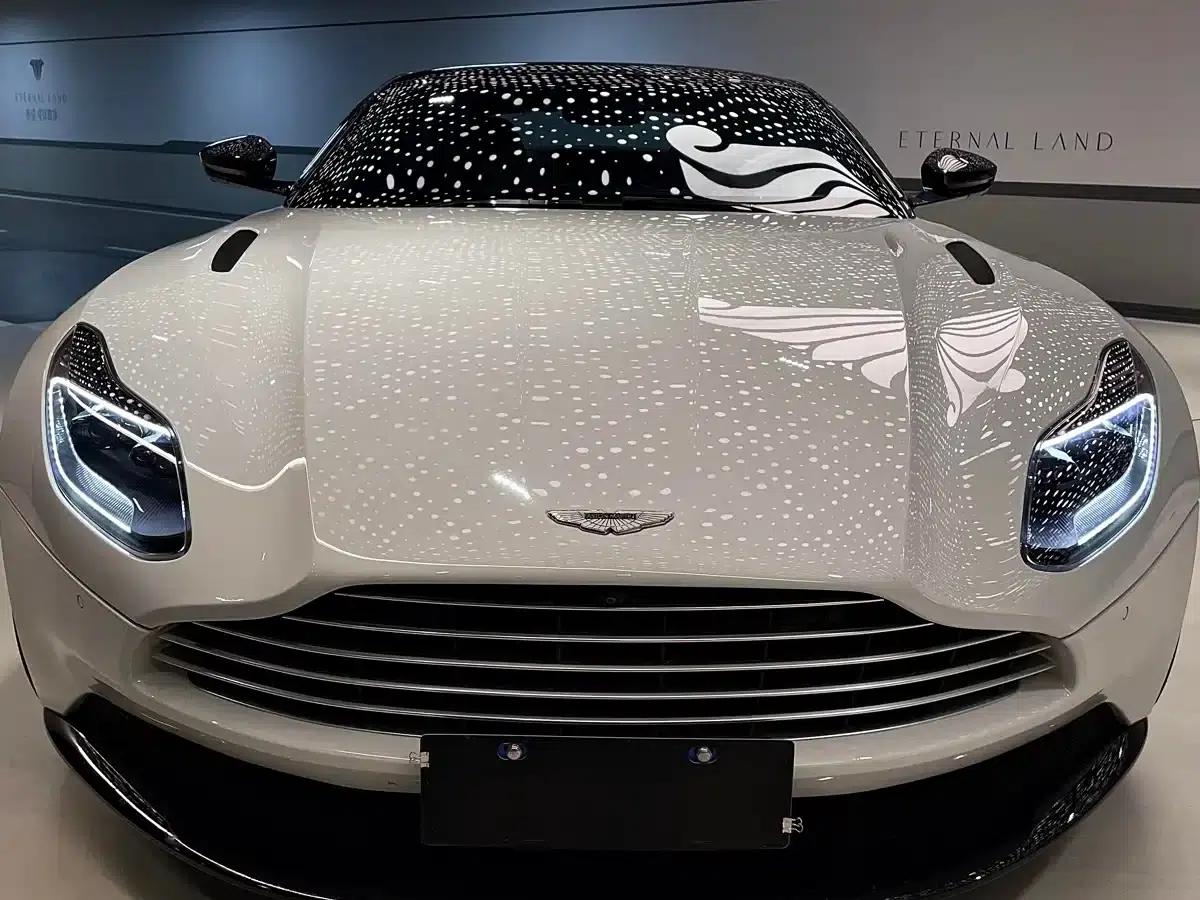 Aston Martin DB11 2022 4.0T V8 Coupe — миниатюра 2