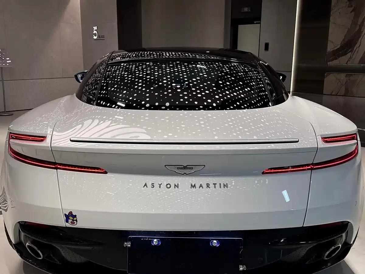 Aston Martin DB11 2022 4.0T V8 Coupe — миниатюра 5