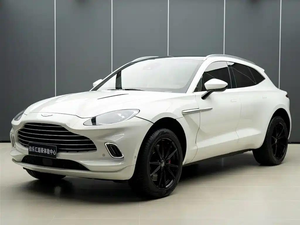 Aston Martin DBX 2023 3.0T STRAIGHT-SIX — миниатюра 1
