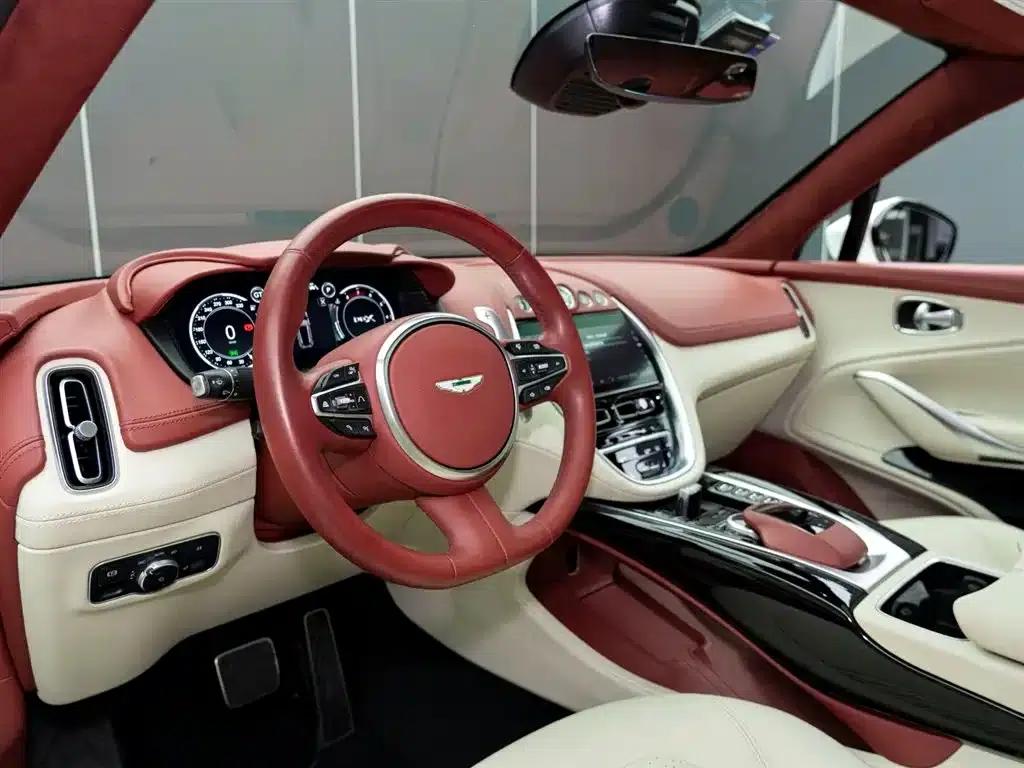 Aston Martin DBX 2023 3.0T STRAIGHT-SIX — миниатюра 8
