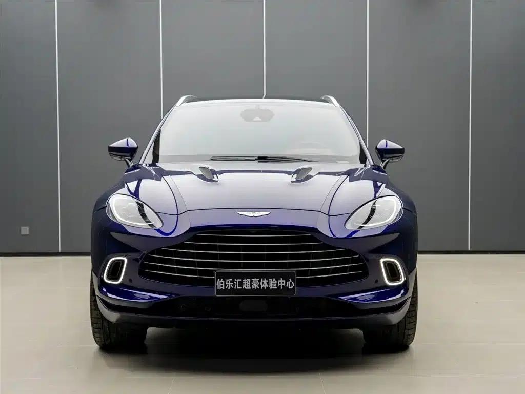 Aston Martin DBX 2023 3.0T STRAIGHT-SIX — миниатюра 3