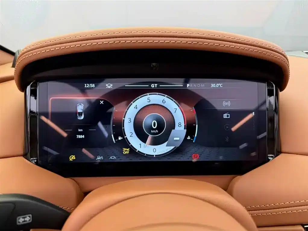 Aston Martin DB12 2023 4.0T V8 Volante — миниатюра 7