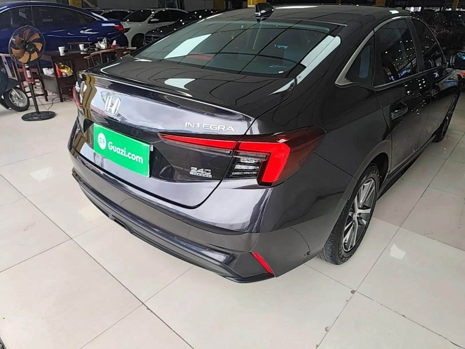 Honda Integra 2023 240TURBO CVT Tech Edition — миниатюра 6