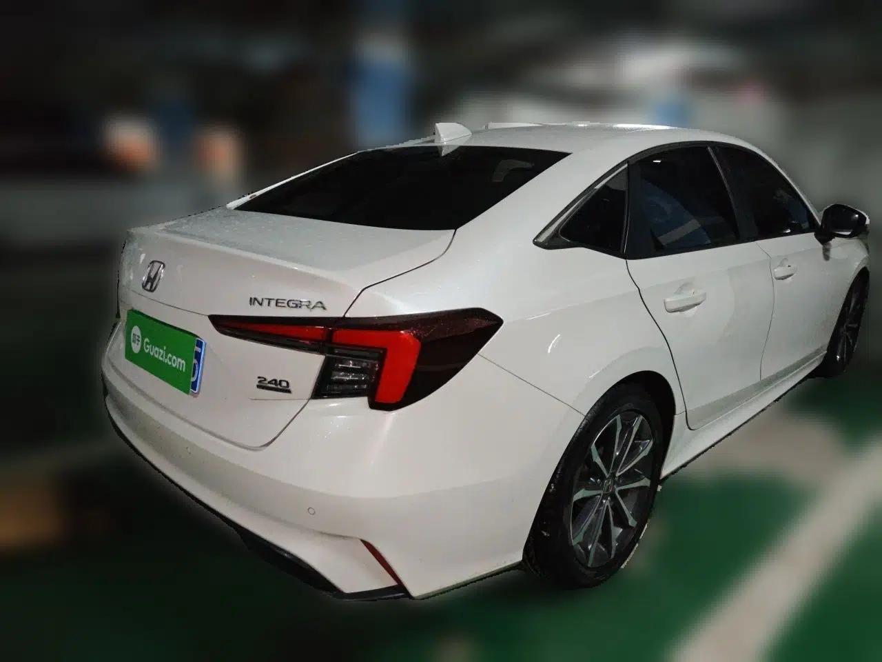 Honda Integra 2022 240TURBO CVT Luxury Edition — миниатюра 6