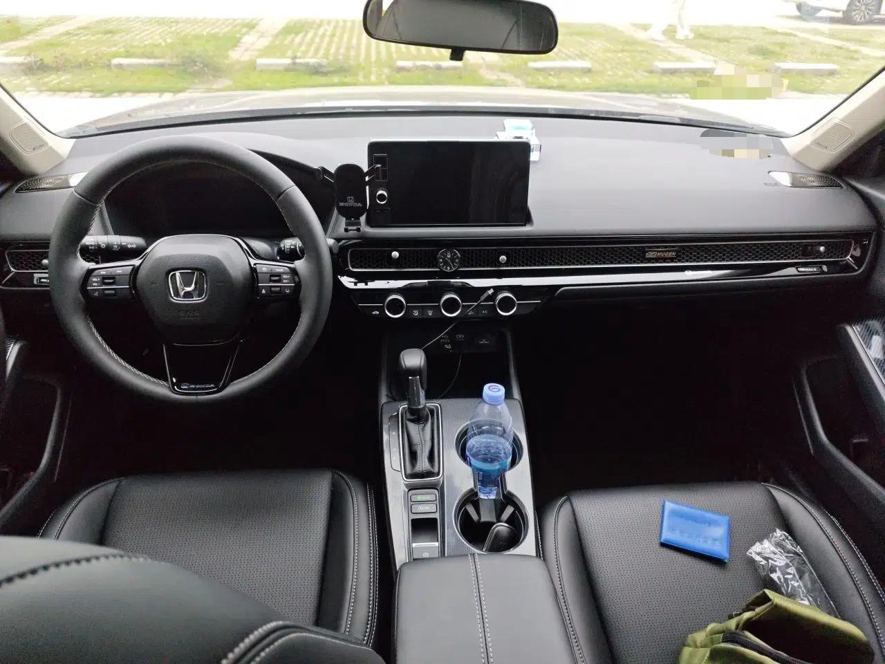 Honda Integra 2022 240TURBO CVT Technology Edition — миниатюра 10