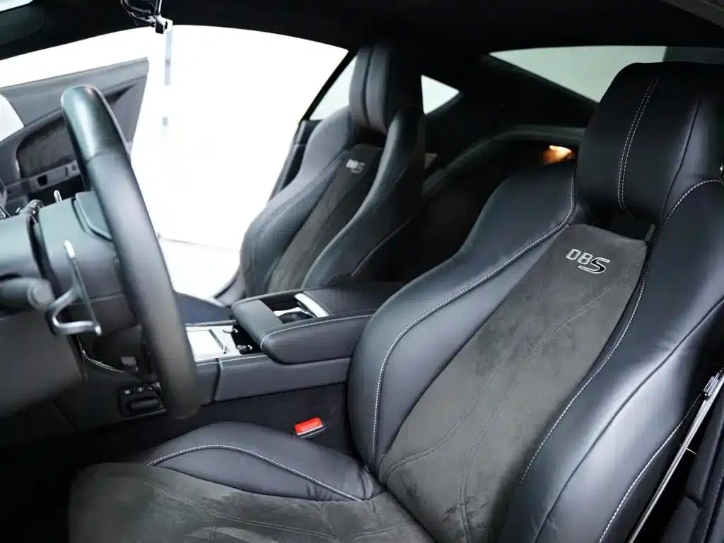 Aston Martin DBS 2009 6.0 Touchtronic Coupe — миниатюра 25