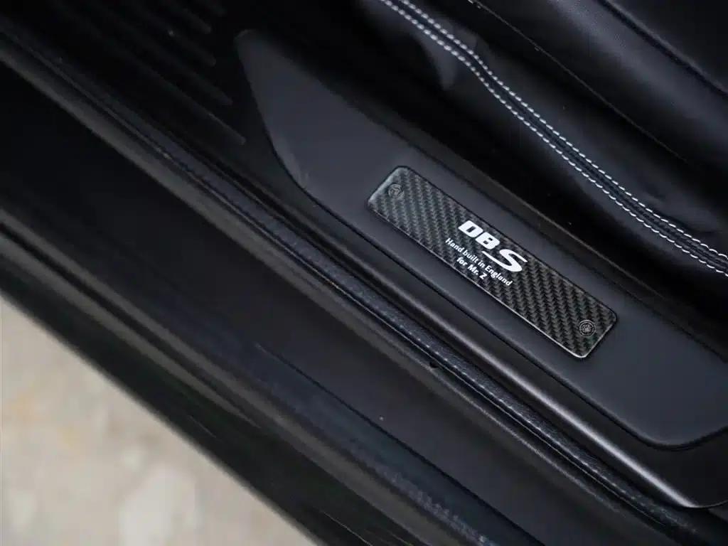Aston Martin DBS 2009 6.0 Touchtronic Coupe — миниатюра 31