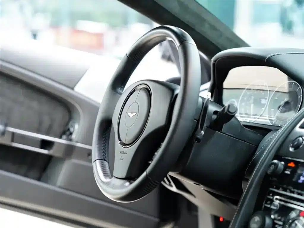 Aston Martin DBS 2009 6.0 Touchtronic Coupe — миниатюра 46