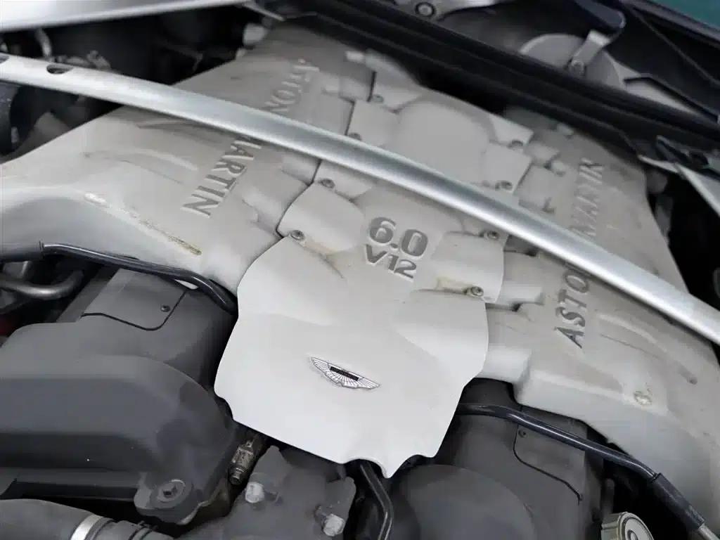Aston Martin DBS 2009 6.0 Touchtronic Coupe — миниатюра 57