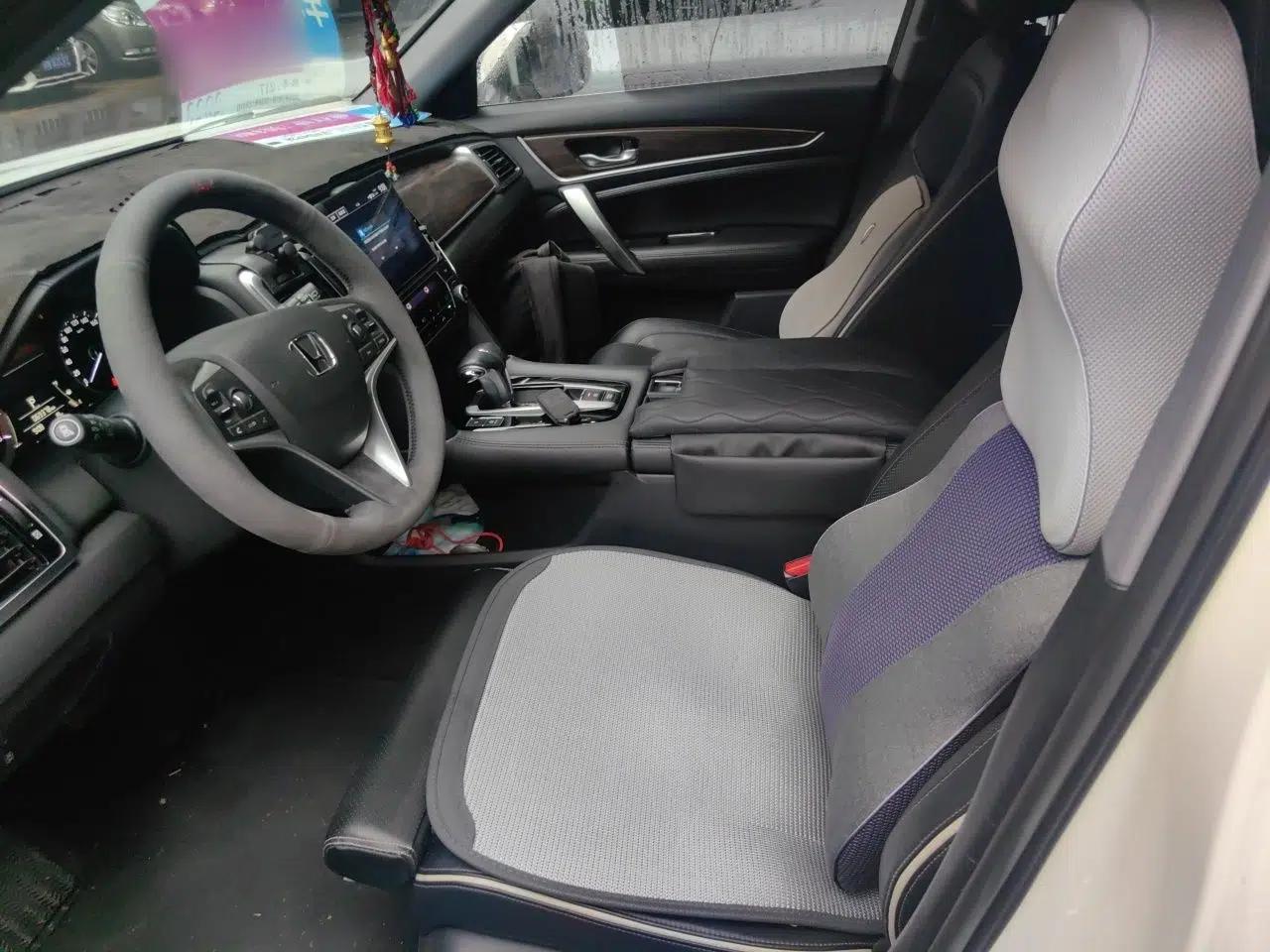 Honda UR-V 2017 240TURBO Two-Wheel Drive Luxury Edition China V — миниатюра 16