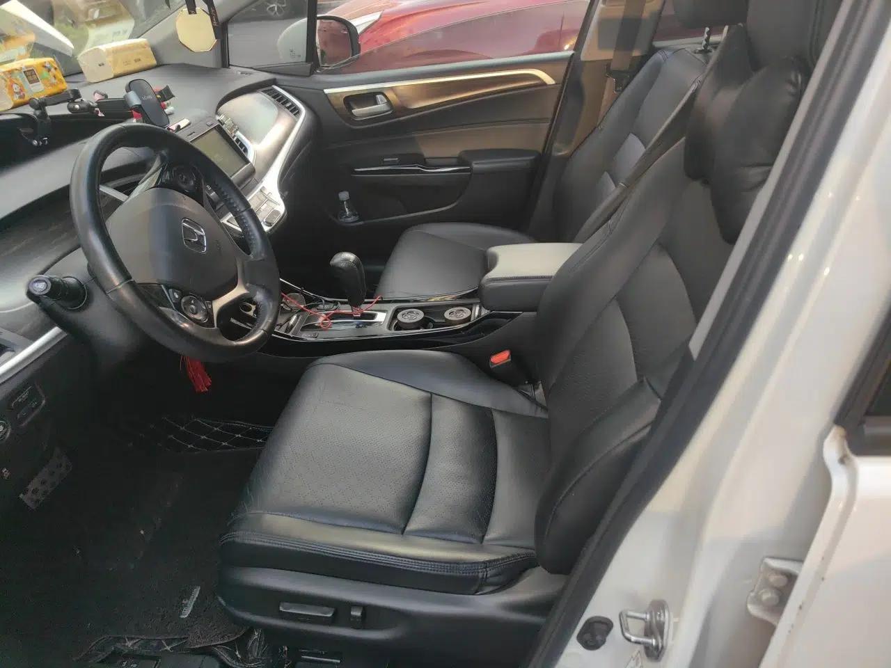Honda Jade 2017 210 TURBO CVT Luxury Edition 5 Seats — миниатюра 16