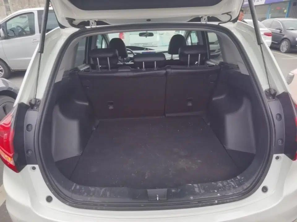 Honda Jade 2017 1.8L automatic Comfort version 5 seats — миниатюра 21