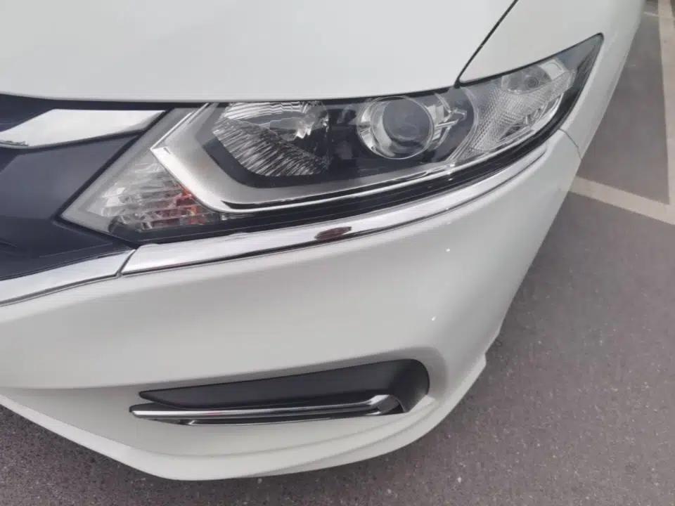 Honda Jade 2017 1.8L automatic Comfort version 5 seats — миниатюра 5