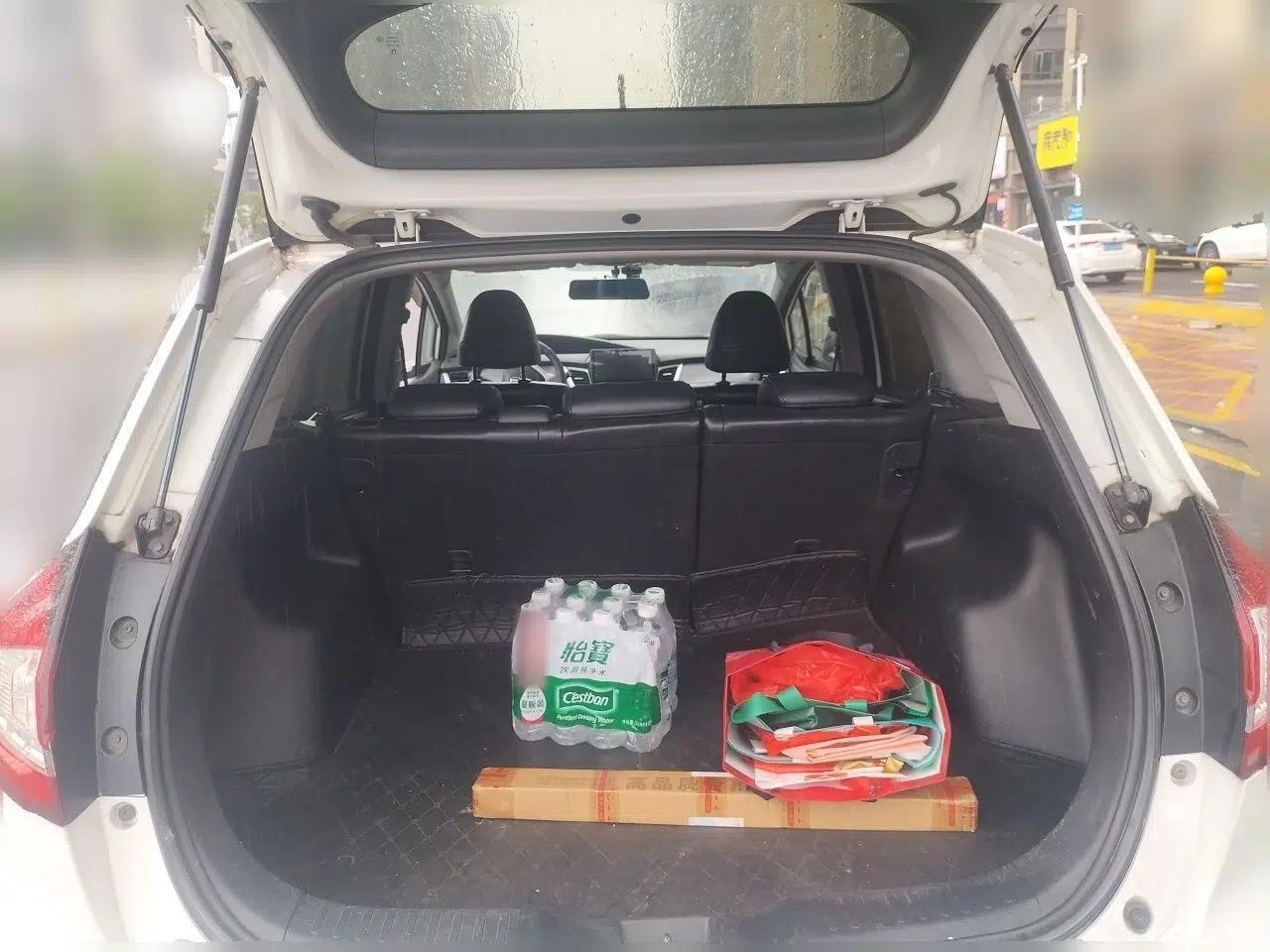 Honda Jade 2014 1.8L Automatic Comfort Elite Version 5 Seats — миниатюра 20