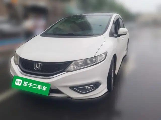 Honda Jade 2014 1.8L Automatic Comfort Elite Version 5 Seats