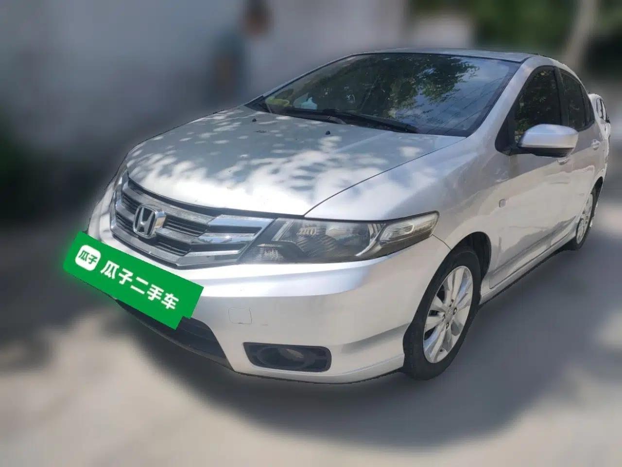 Honda City Classic 2012 1.5L Automatic Elite Edition — миниатюра 1