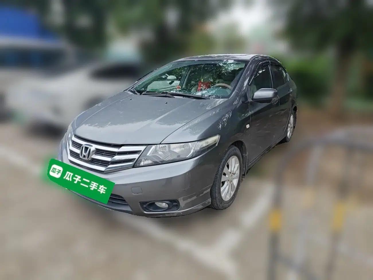 Honda City Classic 2012 1.5L Automatic Elite Edition — миниатюра 1