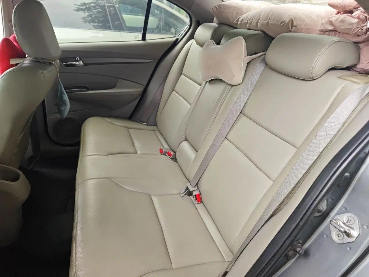 Honda City Classic 2012 1.5L Automatic Elite Edition — миниатюра 18