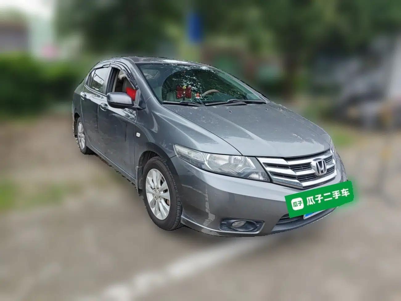 Honda City Classic 2012 1.5L Automatic Elite Edition — миниатюра 3