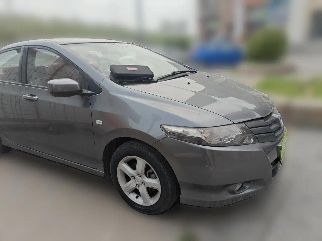 Honda City Classic 2011 1.5L Automatic Elite Edition — миниатюра 3