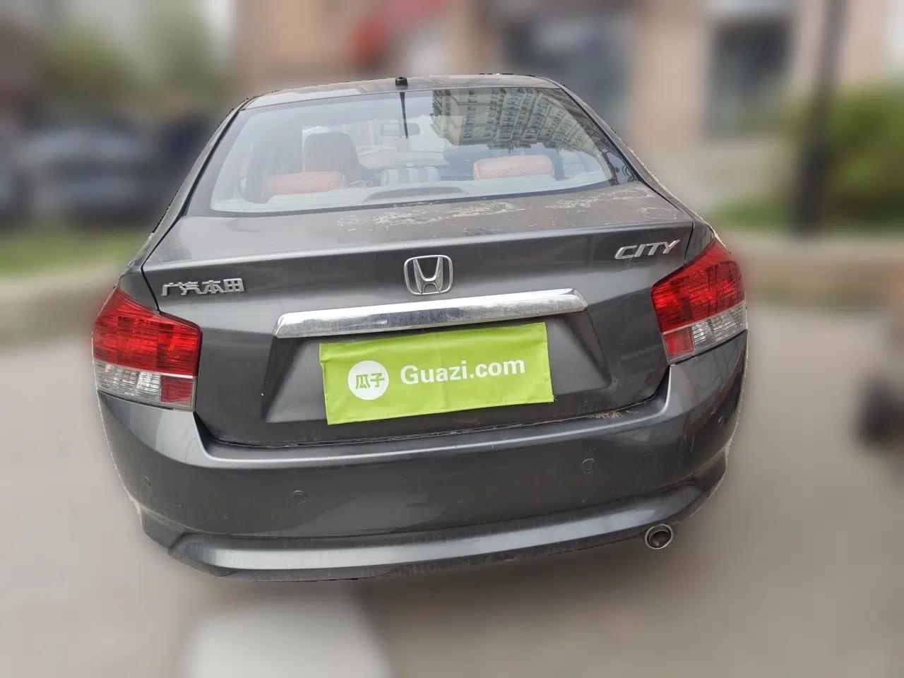 Honda City Classic 2011 1.5L Automatic Elite Edition — миниатюра 5