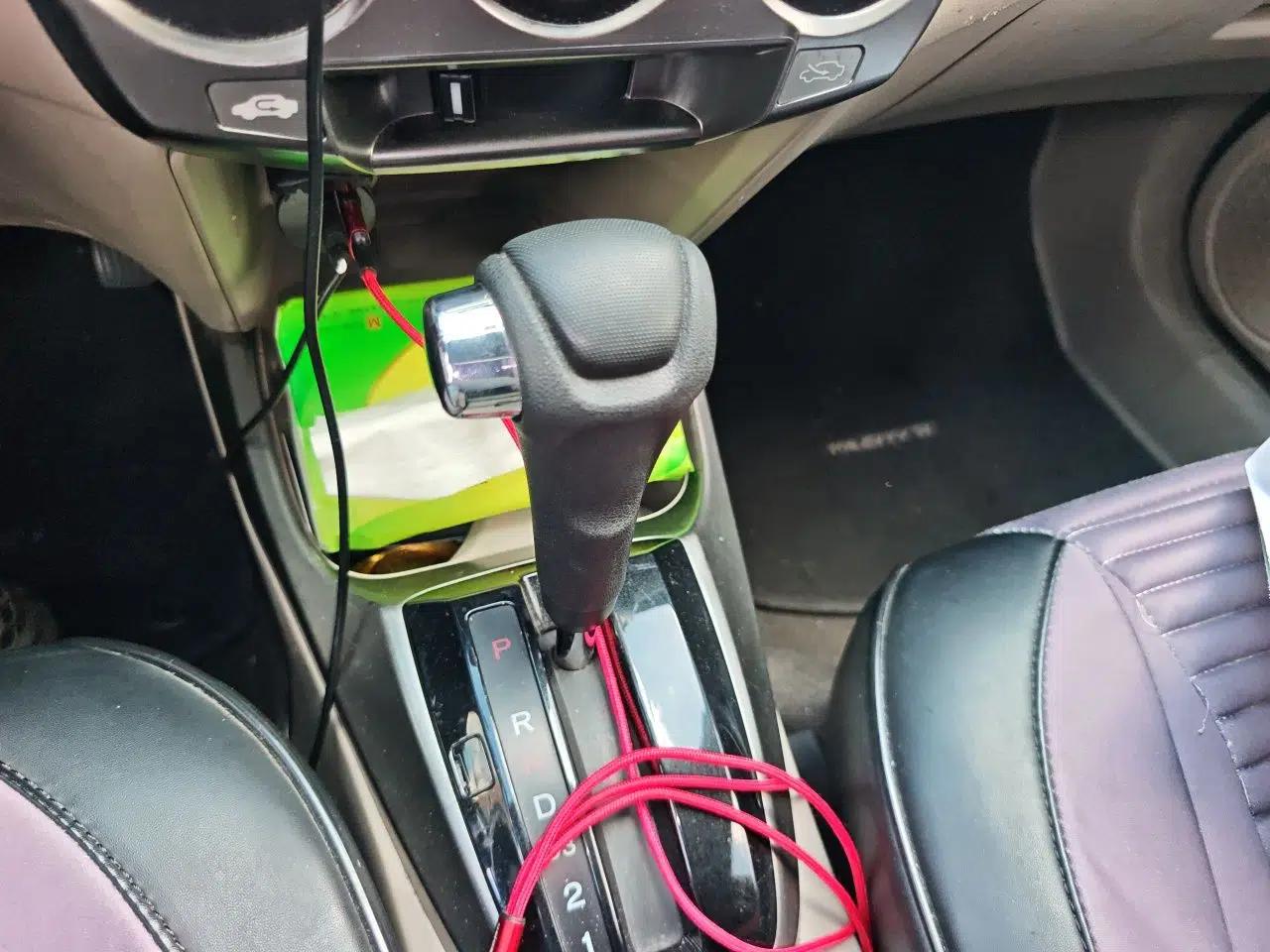Honda City Classic 2012 1.5L Automatic Elite Edition — миниатюра 15