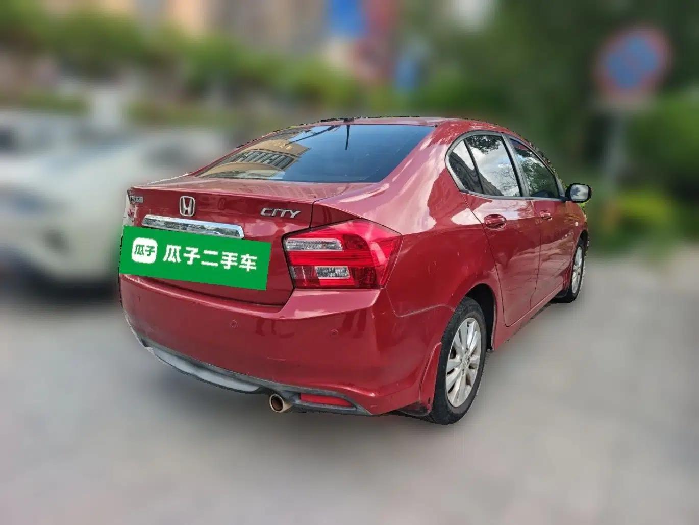 Honda City Classic 2012 1.5L Automatic Elite Edition — миниатюра 6