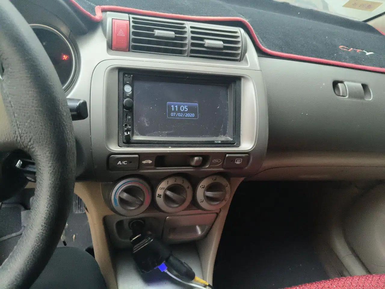 Honda City 2007 1.3L manual standard version — миниатюра 14