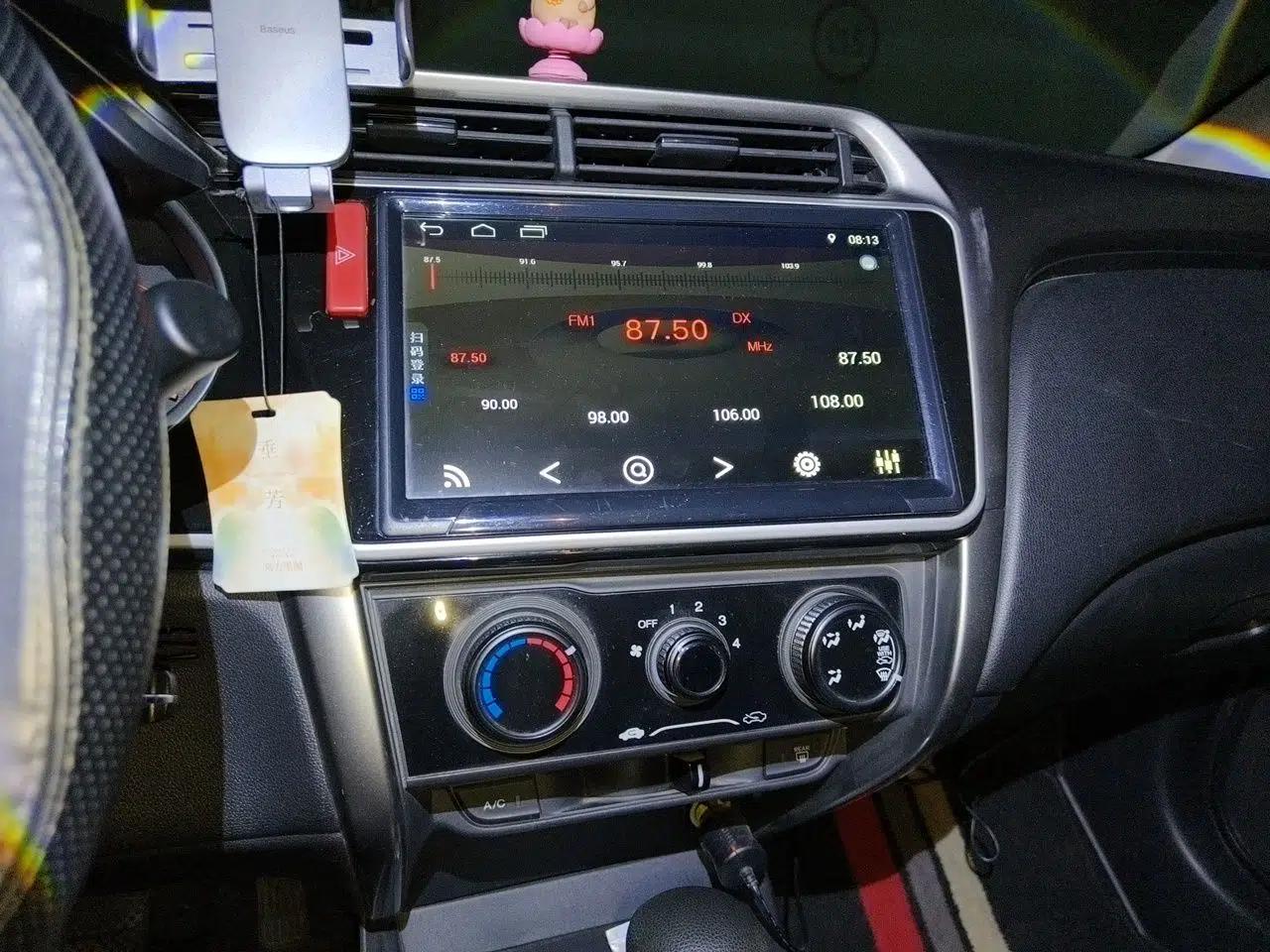 Honda City 2017 1.5L CVT Comfort Version — миниатюра 14