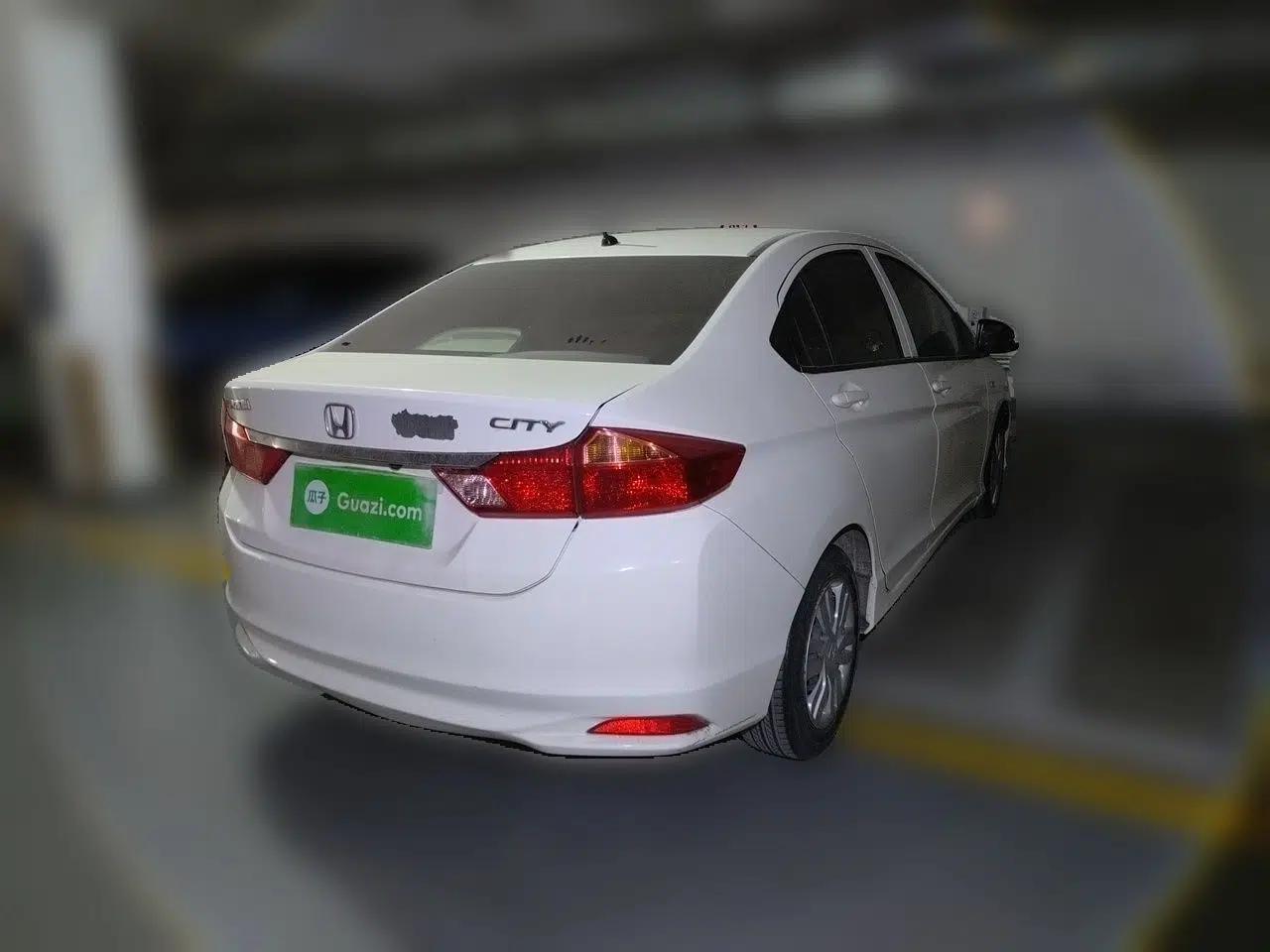 Honda City 2017 1.5L CVT Comfort Version — миниатюра 6