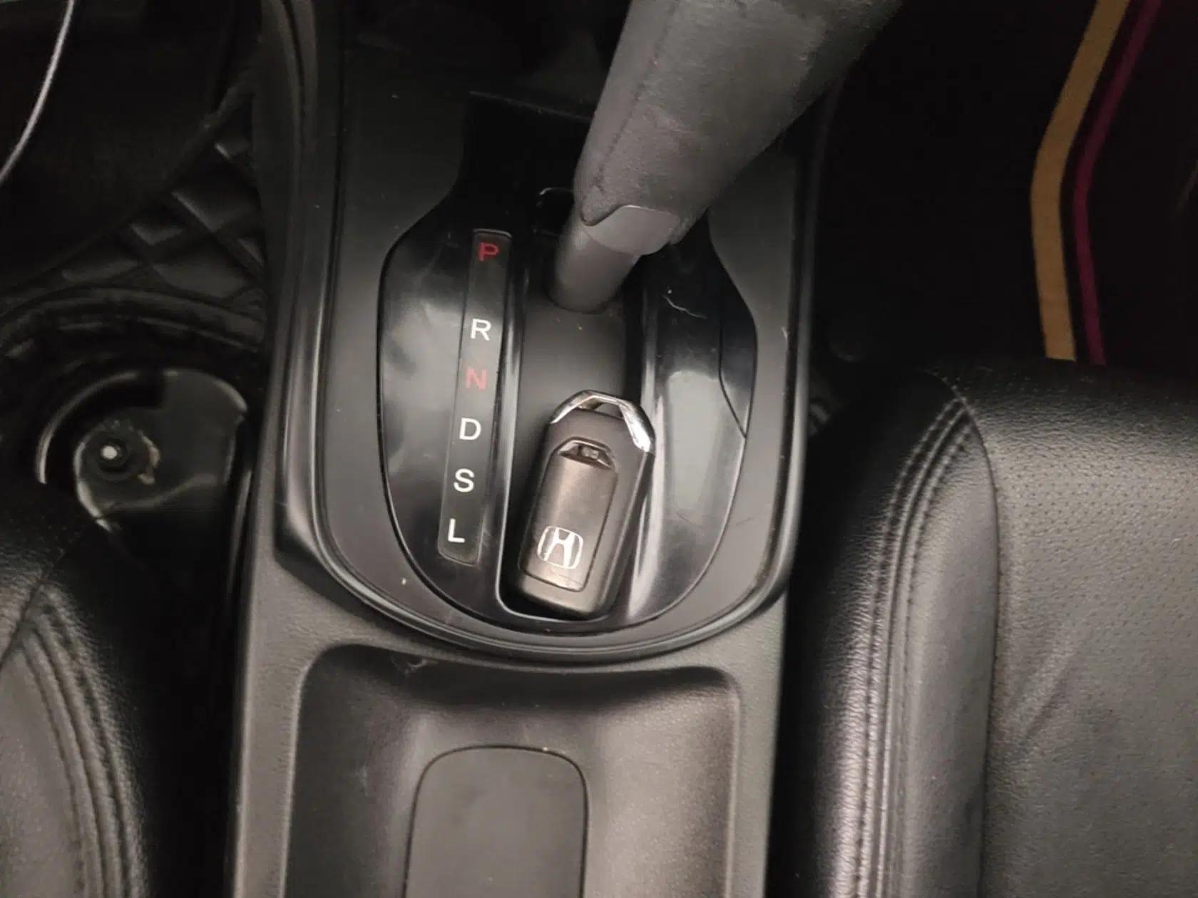 Honda City 2017 1.5L CVT Elite Edition — миниатюра 12