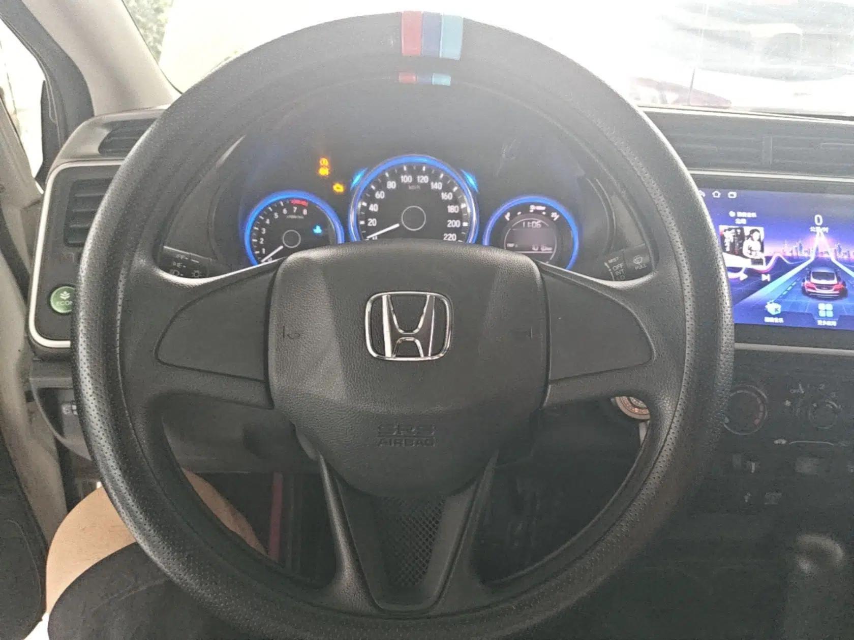 Honda City 2017 1.5L CVT Elite Edition — миниатюра 14
